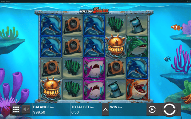 Razor Shark Gameplay with Revealed Symbols